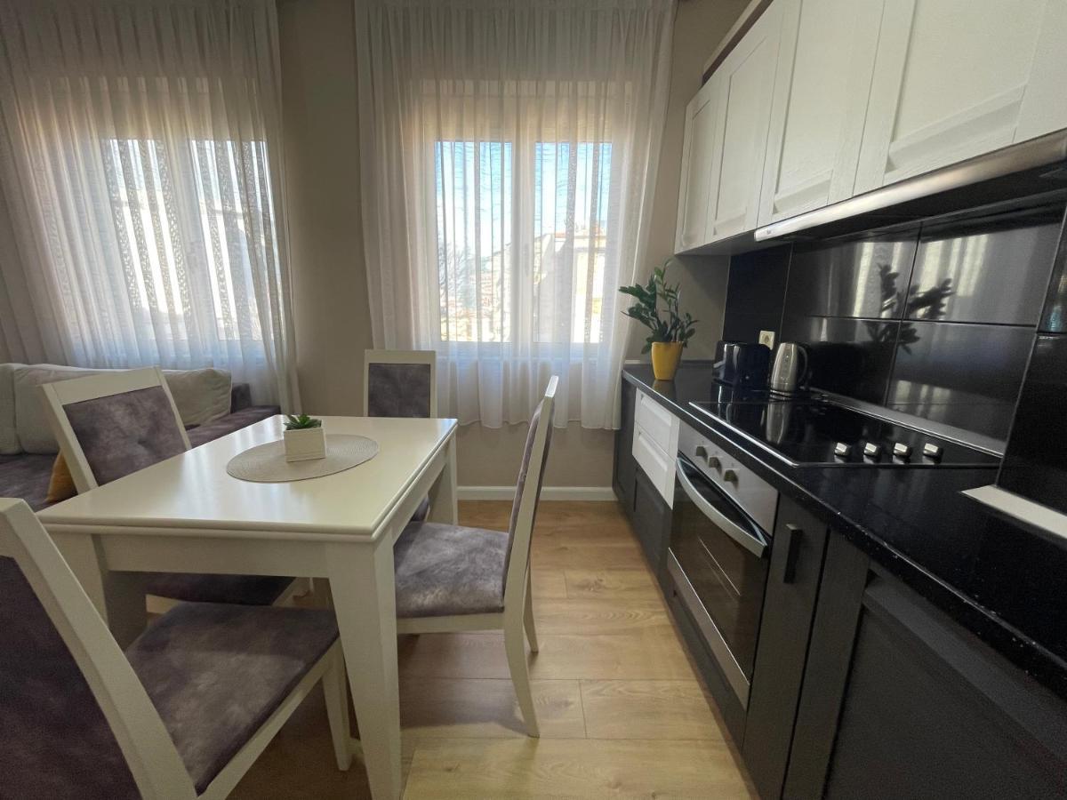 Tirana Apartment Bagian luar foto